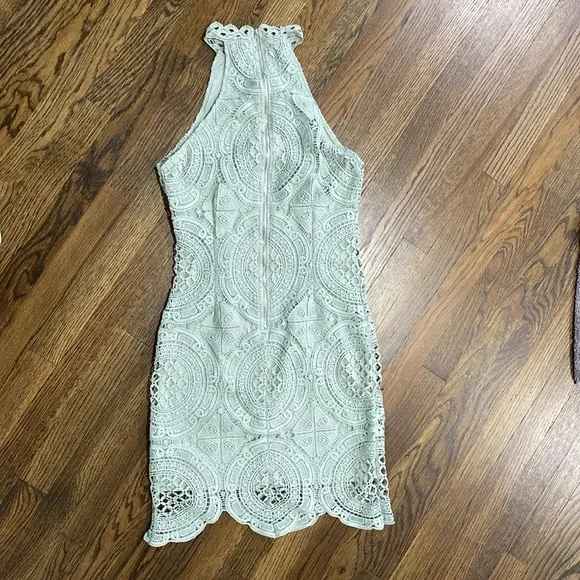 Crochet lace dress size medium - Picture 4 of 7